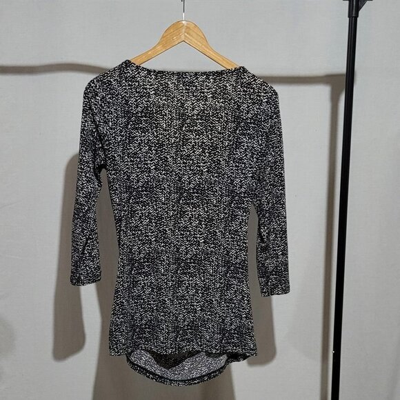 Vince Camuto blouse stretchy pull over black and white stripes clingy ruched top - Picture 7 of 15